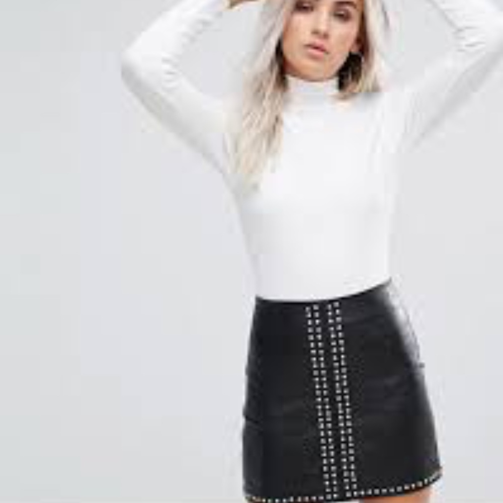 Boohoo petite turtleneck bodysuit